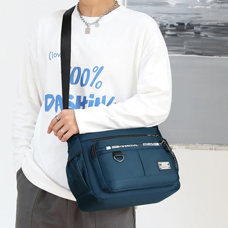 Men's business single-shoulder bag, suitable for business trips and work, made of nylon material, with a single shoulder strap.